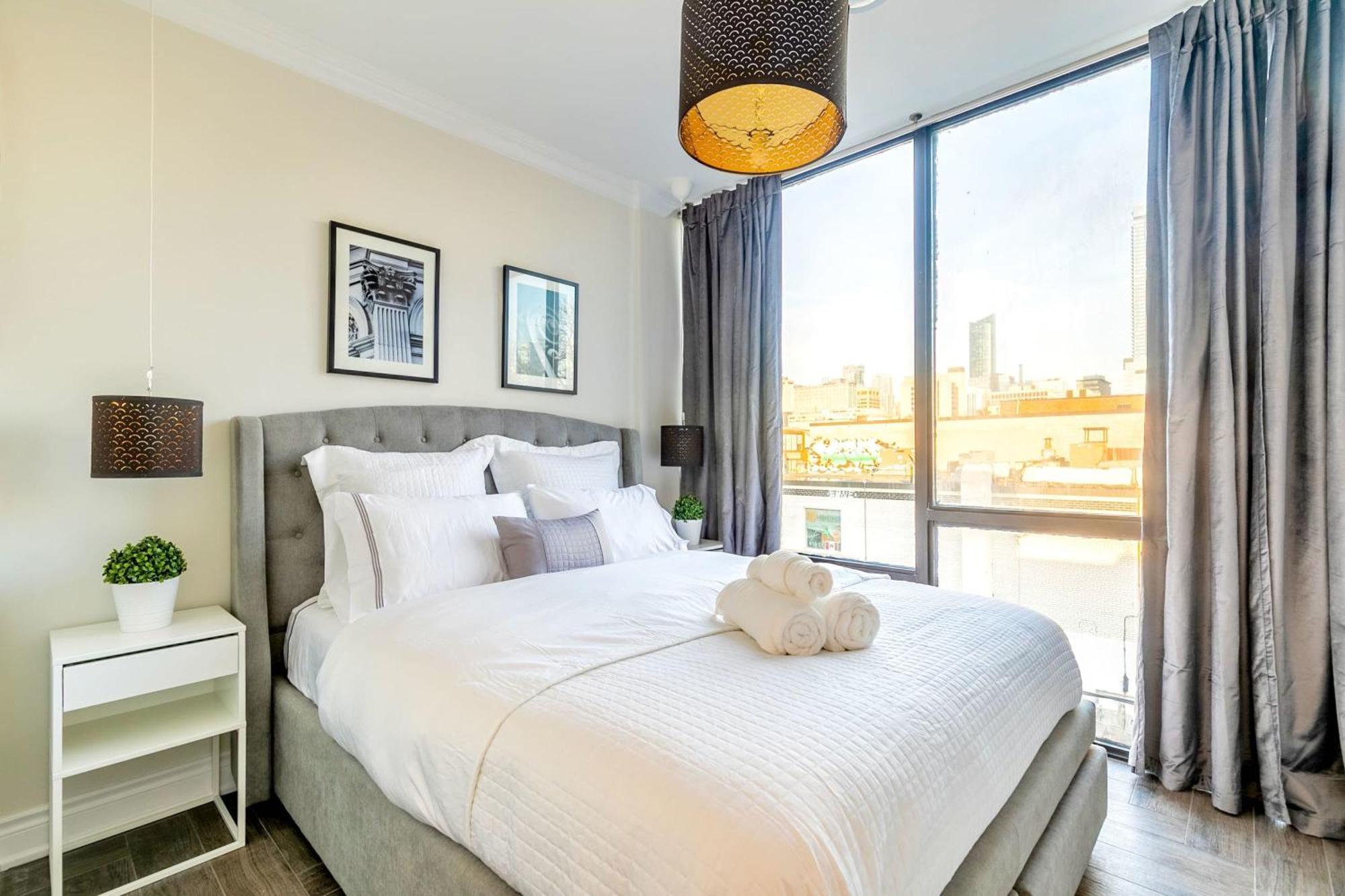 Modern Pet-Friendly Chinatown Apartment Toronto Buitenkant foto